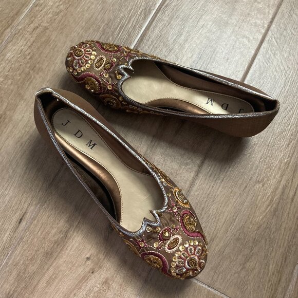 Embroidered Kitten Heels (NWOT) - Picture 4 of 5